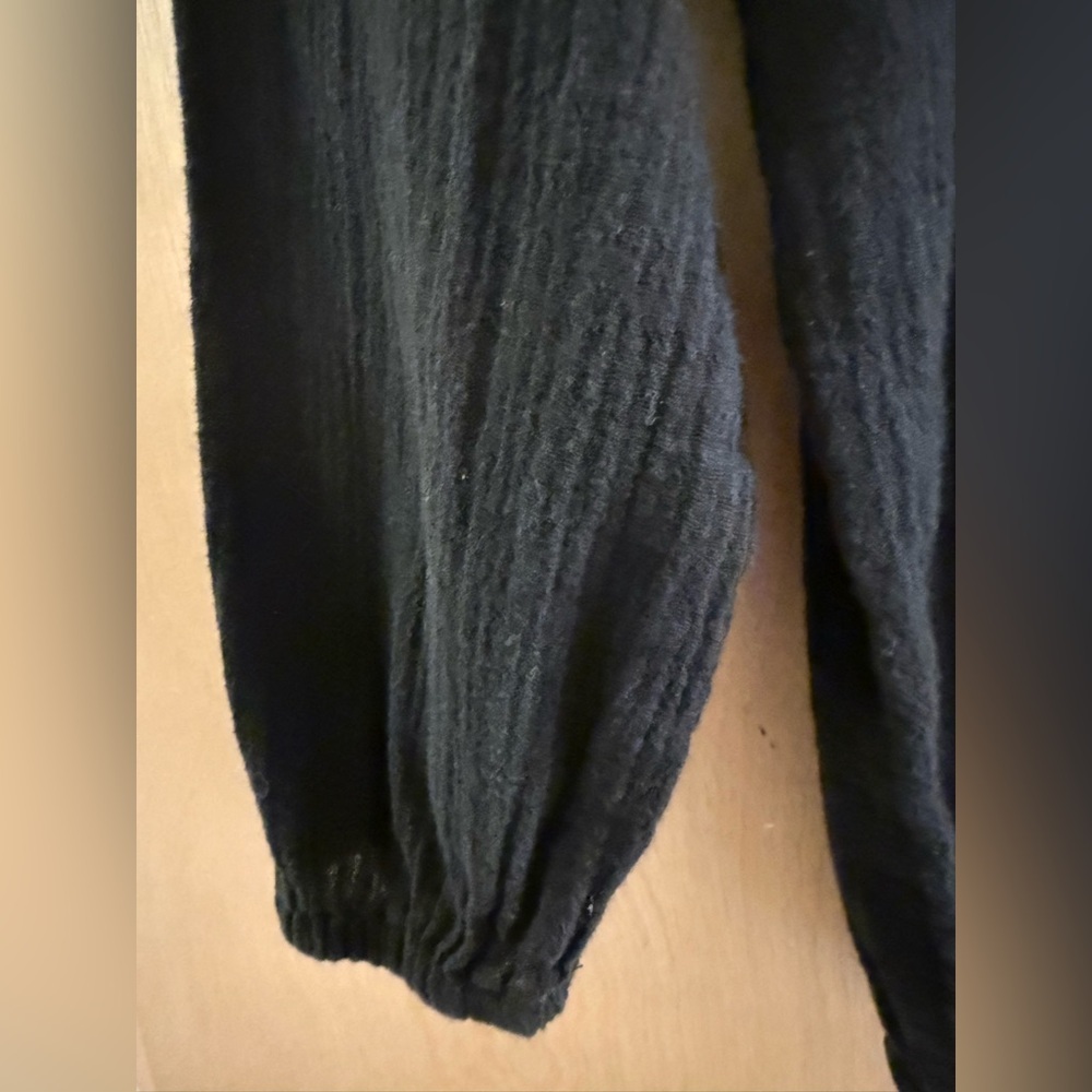 Victoria’ Secret Black Smocked Gauze Top. Eligible 3/$25 - Picture 7 of 11